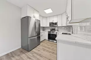 6906 Saxby Ct, Raleigh, NC 27613 - Photo 5