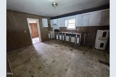 208 S Ethel Street, Selma, NC 27576 - Photo 3