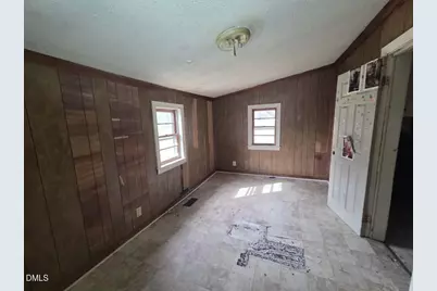 208 S Ethel Street, Selma, NC 27576 - Photo 5