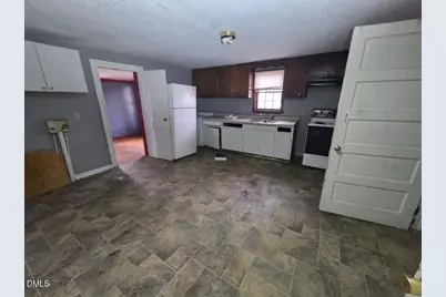 206 S Ethel Street, Selma, NC 27576 - Photo 5