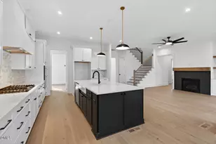 2706 Pathway Dr, Chapel Hill, NC 27516 - Photo 9