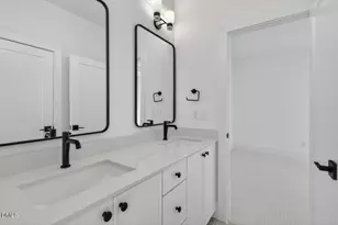 2706 Pathway Dr, Chapel Hill, NC 27516 - Photo 25