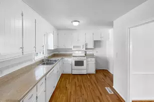 200 Candlewick Dr, Wendell, NC 27591 - Photo 5