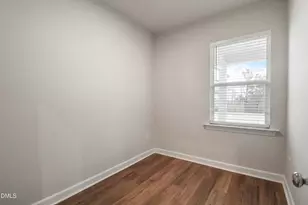 521 Brittany Ct, Durham, NC 27703 - Photo 11