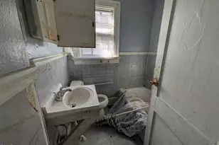 809 Briggs St S, Wilson, NC 27893 - Photo 5