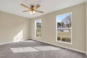 637 Yates Pl, Zebulon, NC 27597 - Photo 9