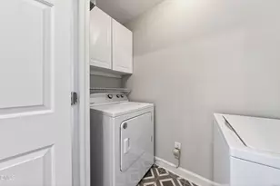 1601 Briarmont Ct, Raleigh, NC 27610 - Photo 17