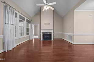29 Dexterfield Dr, Fuquay Varina, NC 27526 - Photo 5