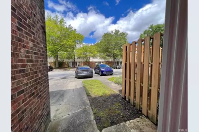 220 Elizabeth Street #Apt E6, Chapel Hill, NC 27514 - Photo 5