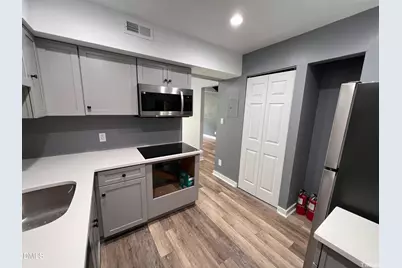 220 Elizabeth Street #Apt E6, Chapel Hill, NC 27514 - Photo 63