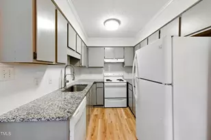 109 Virginia Pl, Cary, NC 27513 - Photo 9