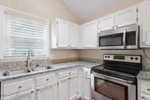 4401 Liverpool Ln, Raleigh, NC 27604 - Photo 7