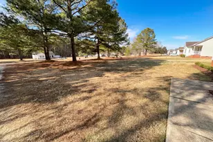 135 Sommerset Dr, Clayton, NC 27520 - Photo 15