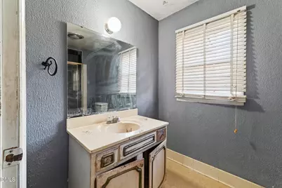 7560 Carrollburg Drive, Fayetteville, NC 28303 - Photo 15