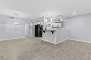 500 Umstead Dr, Chapel Hill, NC 27516 - Photo 3