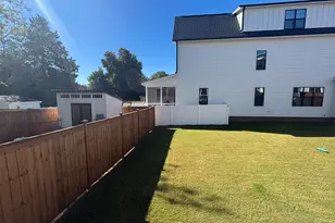 200 E Moore St, Apex, NC 27502 - Photo 11