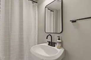 204 Georgetown Rd, Raleigh, NC 27608 - Photo 61