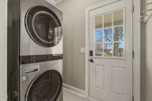 204 Georgetown Rd, Raleigh, NC 27608 - Photo 27