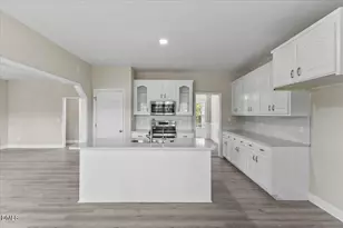 117 Lake Point Dr, Clayton, NC 27527 - Photo 15