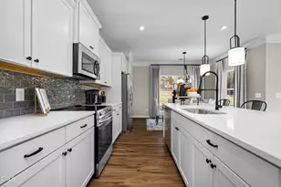 221 Courtside Dr, Dunn, NC 28334 - Photo 5