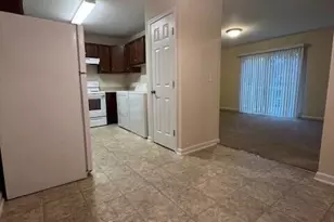 203 E Ransom St, Fuquay-Varina, NC 27526 - Photo 3