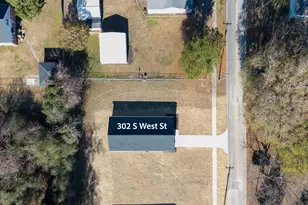 302 S West St, Roseboro, NC 28382 - Photo 23