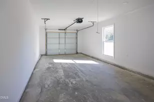 302 S West St, Roseboro, NC 28382 - Photo 17