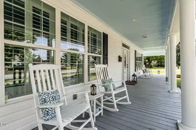 212 W Church Street, Benson, NC 27504 - Photo 5