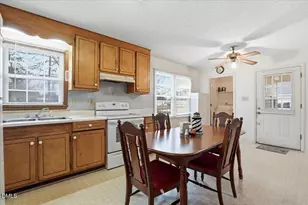 313 S Ethel St, Selma, NC 27576 - Photo 11