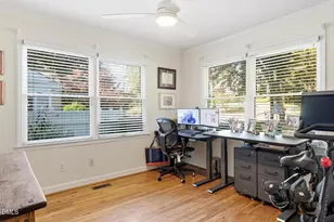 212 E Drewry Ln, Raleigh, NC 27609 - Photo 29