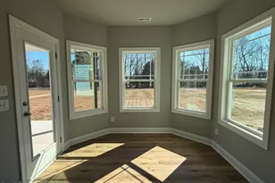 32 Hot Spgs Wy, Benson, NC 27504 - Photo 9