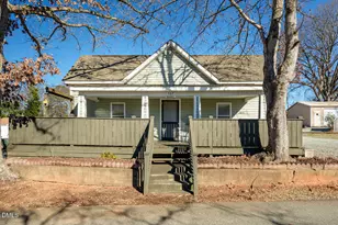 407 Oak St, Graham, NC 27253 - Photo 1