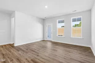 408 White Oak Gdn Wy, Garner, NC 27529 - Photo 5