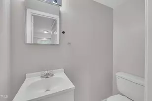 1227 Jamestown Ct, Cary, NC 27511 - Photo 15