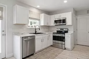 117 Stephenson Dr, Smithfield, NC 27577 - Photo 3