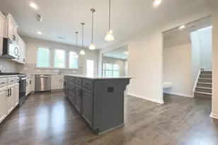 924 Arlington Wood St, Fuquay Varina, NC 27526 - Photo 9