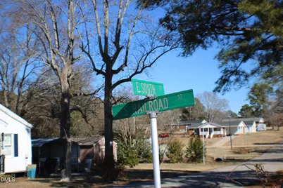 365 S McKinley Street, Coats, NC 27521 - Photo 27