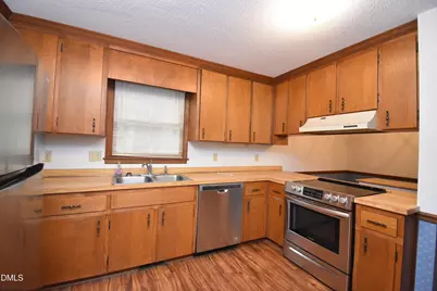 106 Bogue Court, Cary, NC 27511 - Photo 9