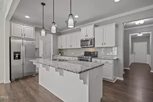 610 Metro Sta, Apex, NC 27502 - Photo 9