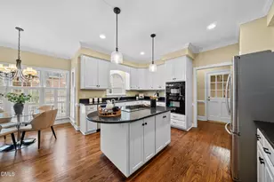 208 Stoneleigh Dr, Cary, NC 27511 - Photo 9