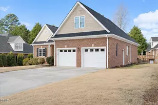 204 Par Dr, Henderson, NC 27536 - Photo 3