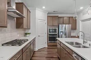 1008 Athena Dr, Durham, NC 27703 - Photo 3