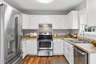 1408 Balfour Downs Cir, Fuquay Varina, NC 27526 - Photo 19