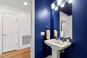 140 W Franklin St, Chapel Hill, NC 27516 - Photo 15