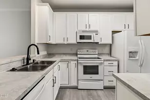 4536 Sugarbend Way, Raleigh, NC 27606 - Photo 21