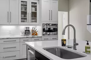 201 Beeston Ct, Cary, NC 27519 - Photo 17