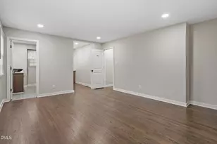 305 E Millbrook Rd, Raleigh, NC 27609 - Photo 17