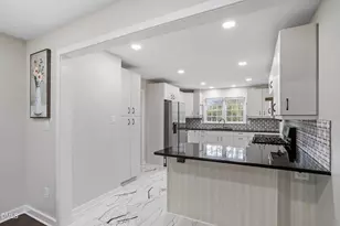 305 E Millbrook Rd, Raleigh, NC 27609 - Photo 11