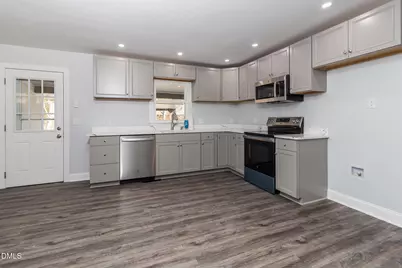 107 E New Hope Road, Goldsboro, NC 27534 - Photo 7