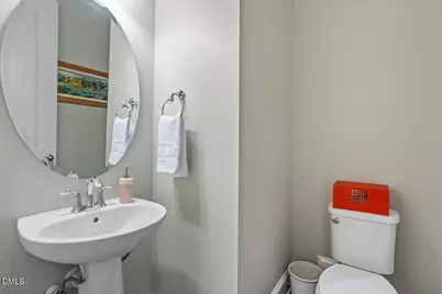 887 Wake Towne Drive, Raleigh, NC 27609 - Photo 21